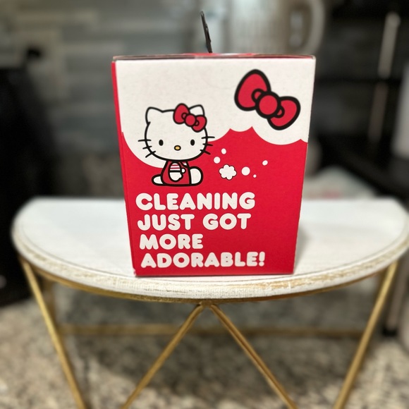 Hello Kitty pink vanity mini vacuum - New & Sealed - Picture 2 of 3